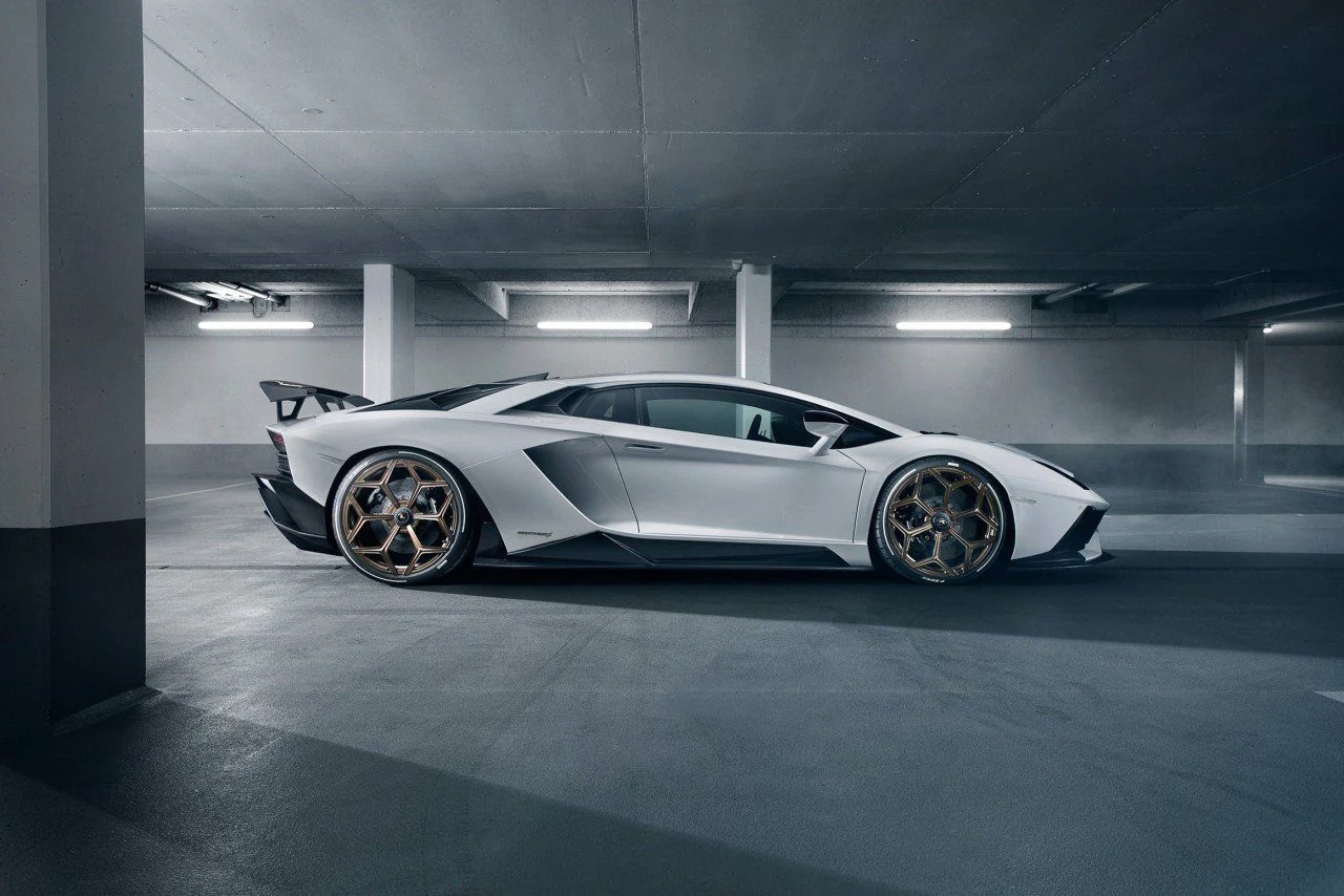Lamborghini Aventador S/S Roadster | Novitec Carbon Side Panels - Image 3