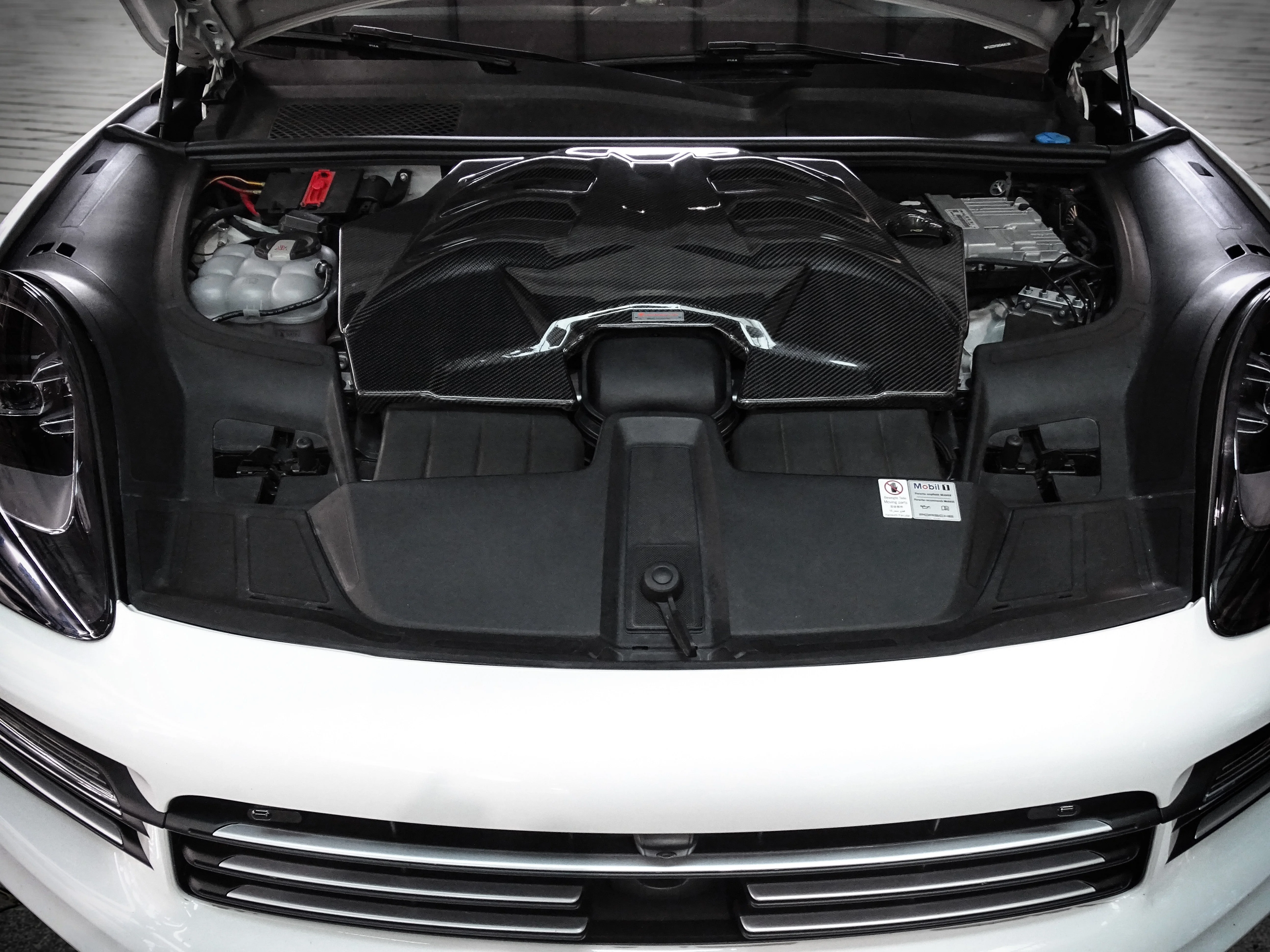 ARMASPEED Porsche Cayenne 3rd Gen | E-Hybrid / S / GTS / Turbo | Carbon Fiber Cold Air Intake - Image 7